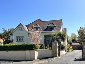 Photo 1- click for photo gallery